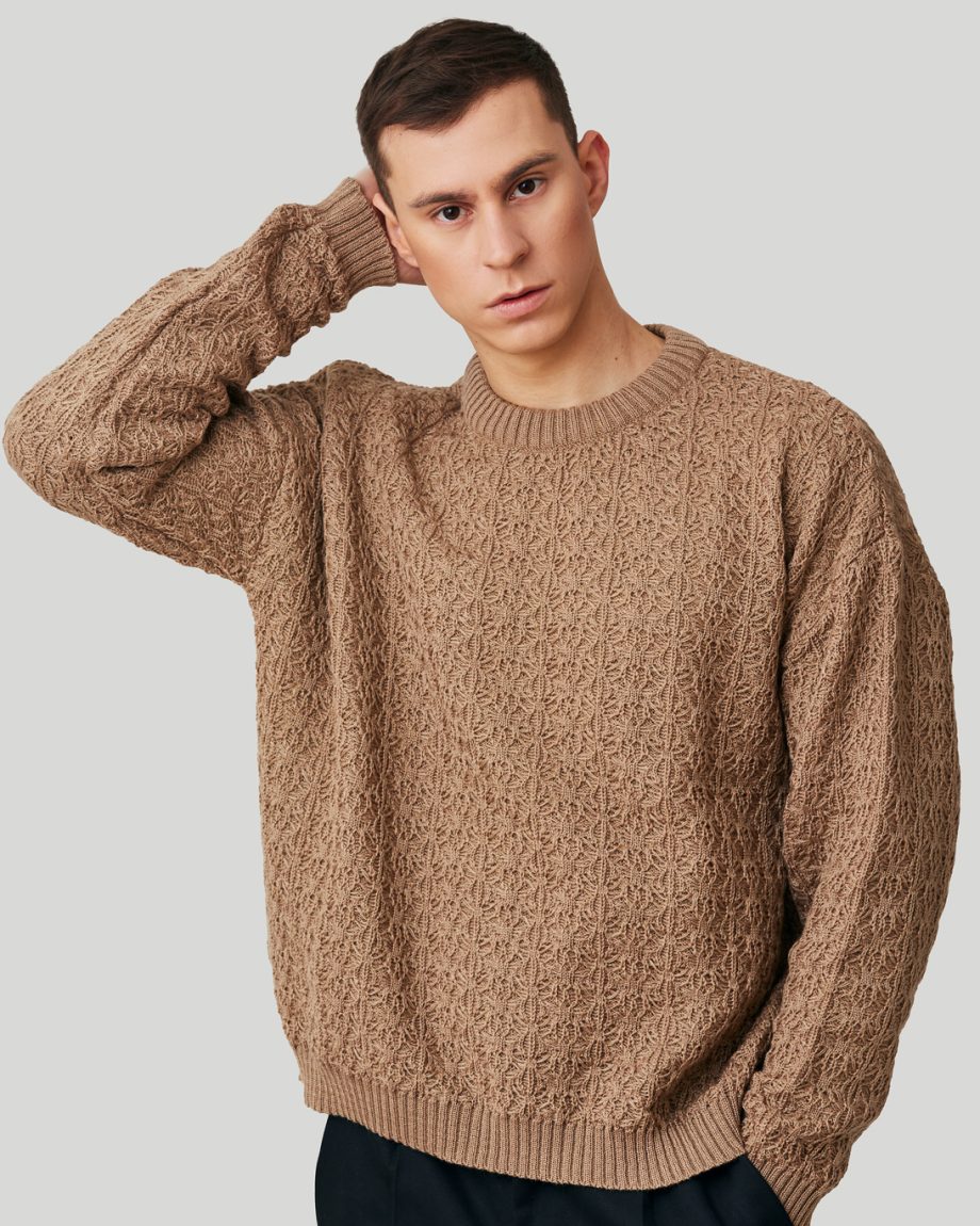 Sweater Spider camel