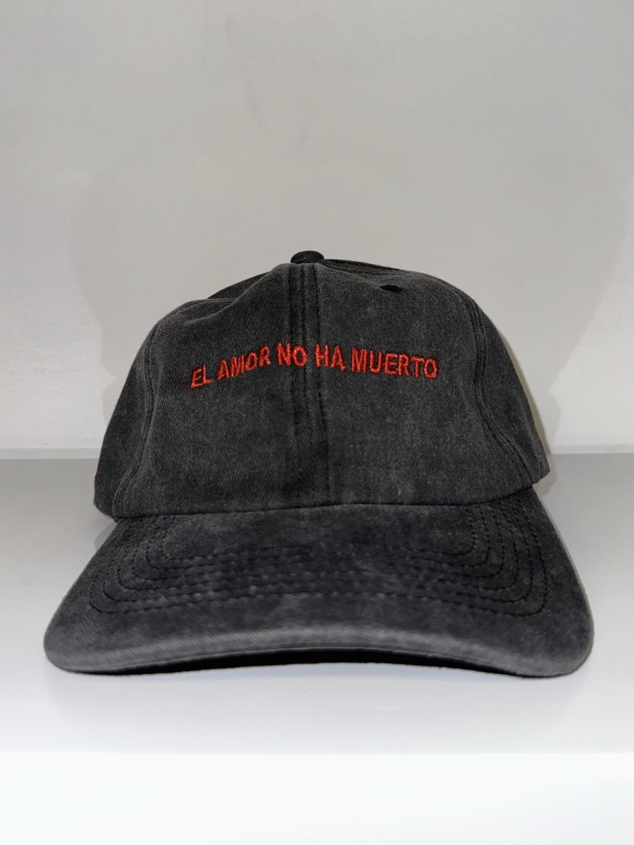 Cap El amor no ha muerto wash